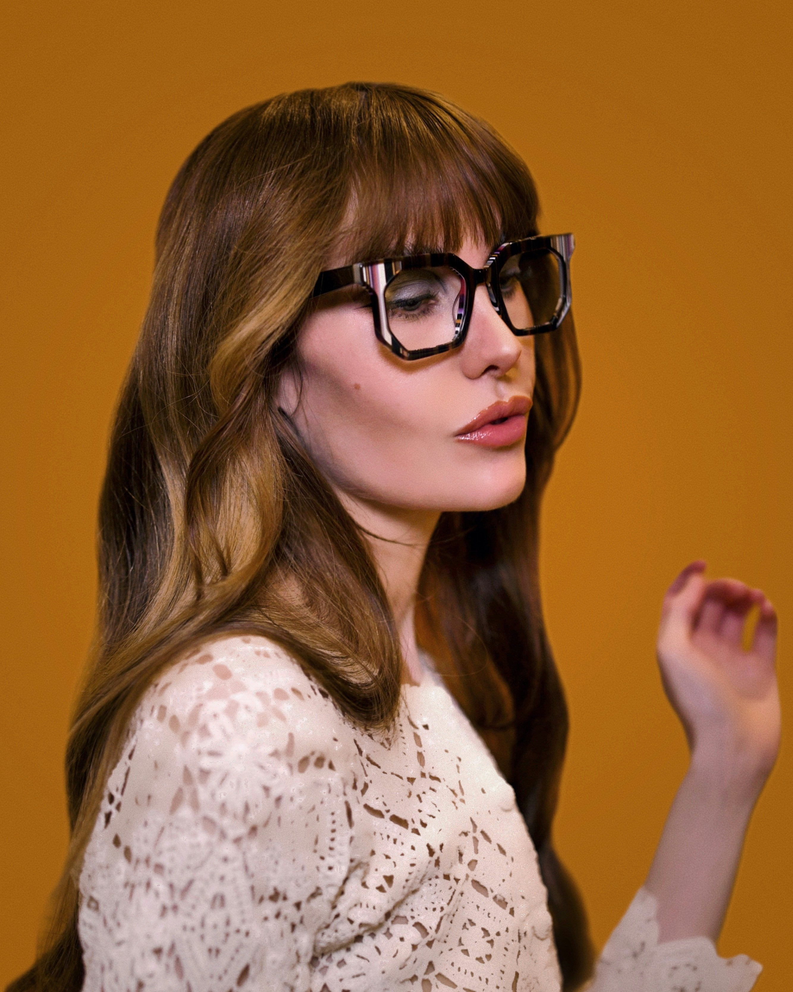 What Glasses Suit a Heart-Shaped Face