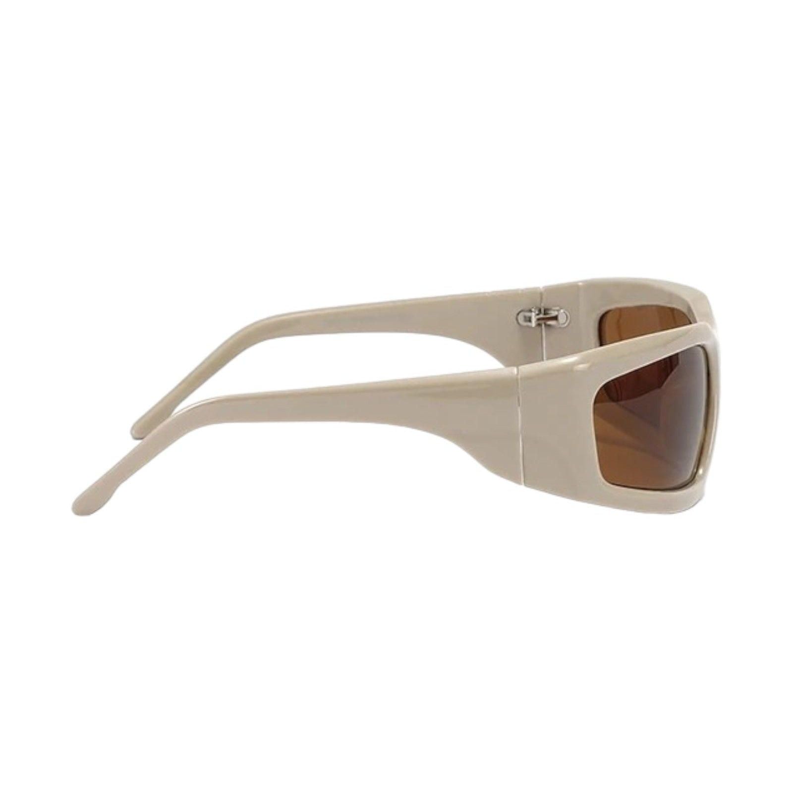 Mens Travel Sunglasses for Everyday Style - High-Quality  Durable-10