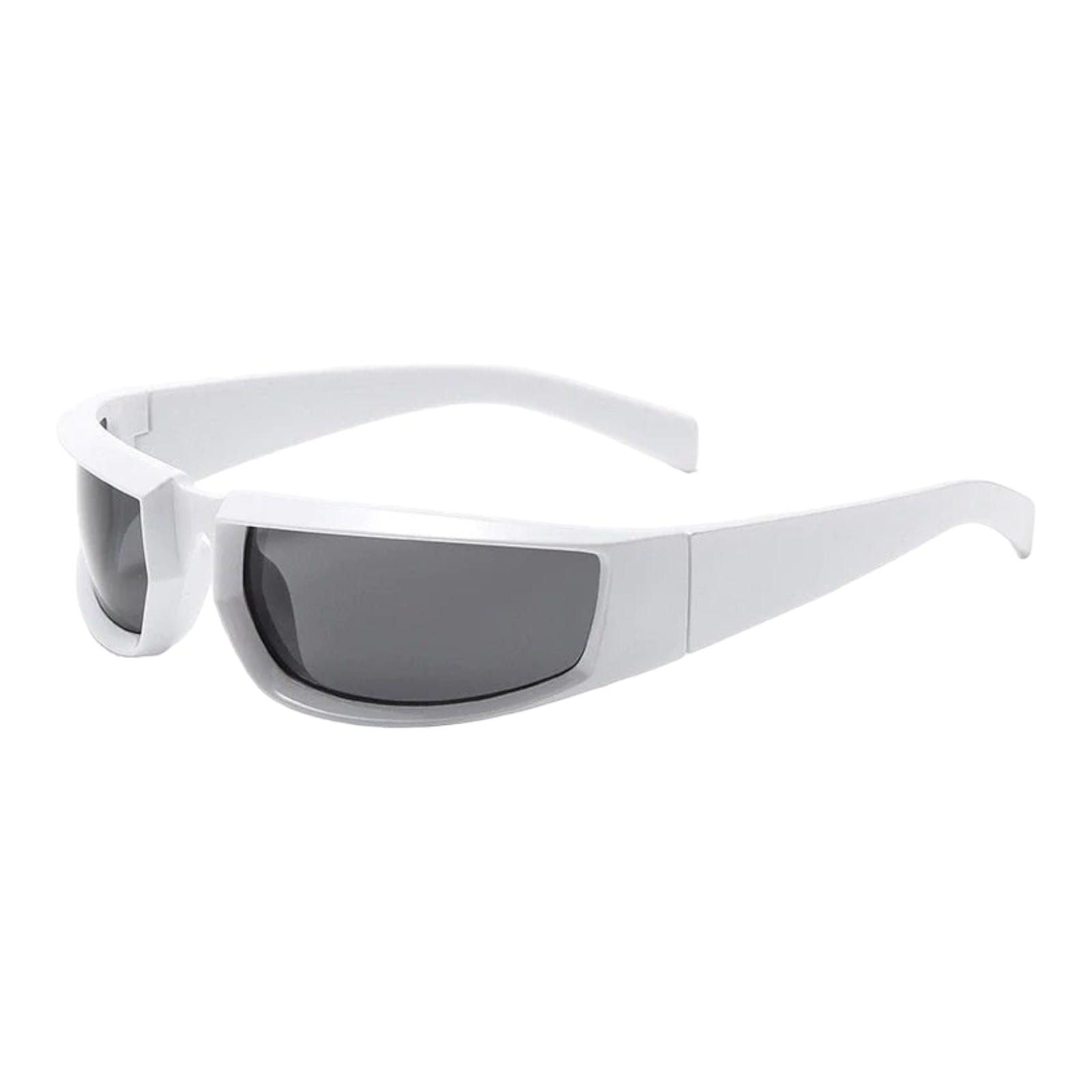 Mens Minimalist Sunglasses with Bold Frame Design-2