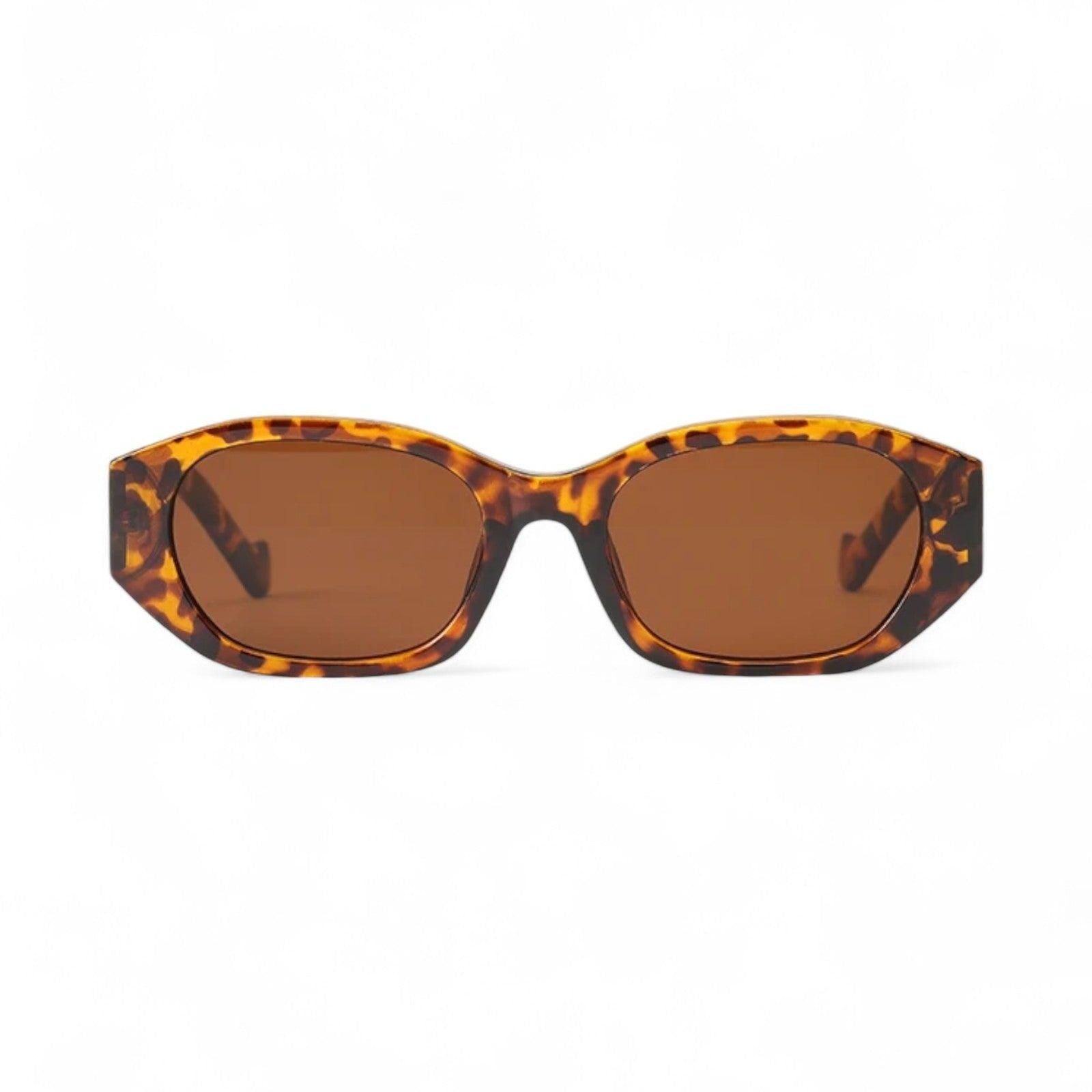 Trendy Oversized Womens Sunglasses for Stylish Summer Adventures-5