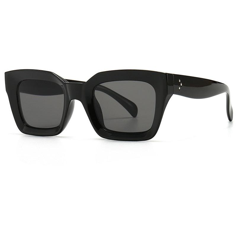 Scratch-Resistant Durable Eyeglasses for Long-Lasting Clarity and Style-4