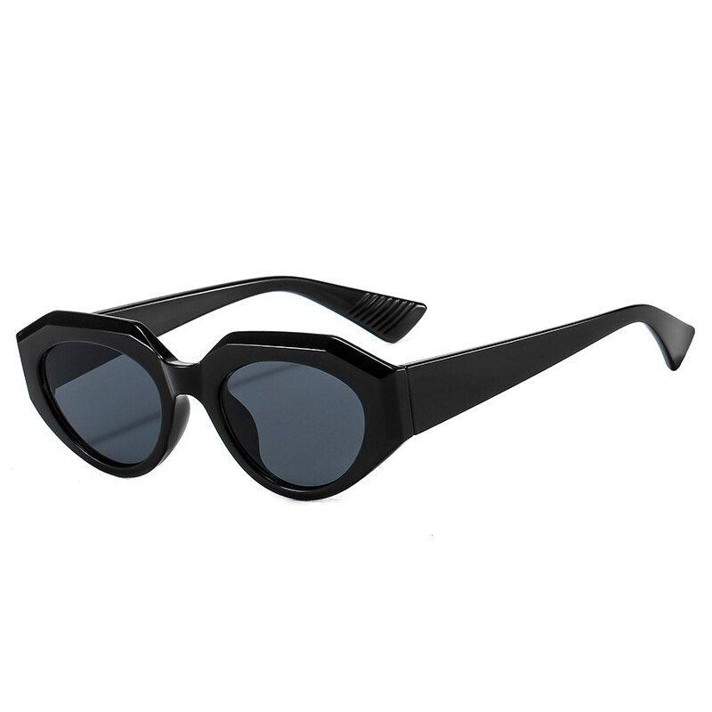 Lightweight Sunglasses for All-Day Comfort in Stylish Designs-1