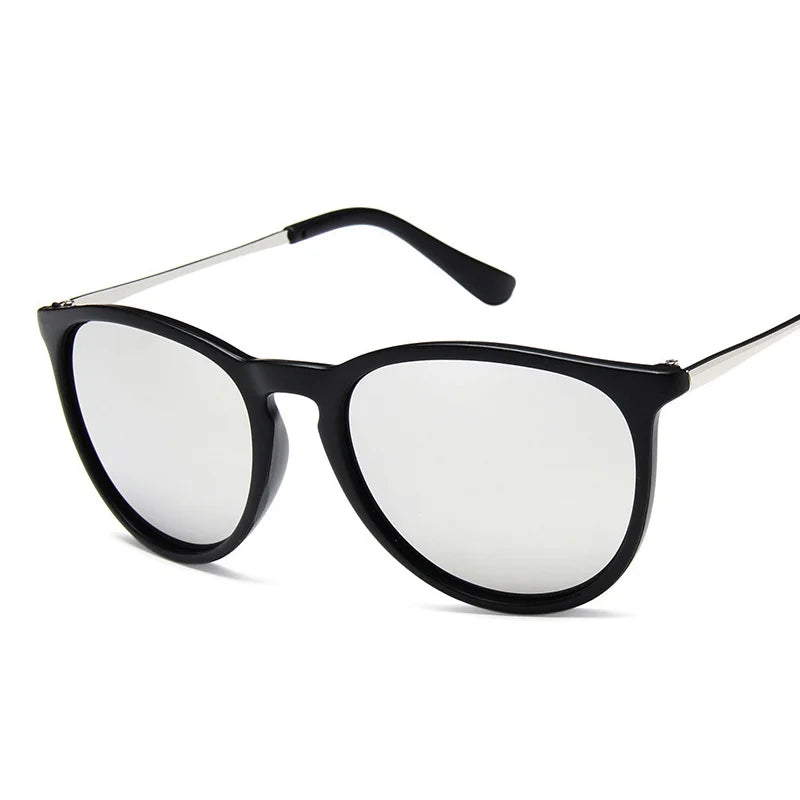 Plaid Classic Sunglasses - Stylish Retro Frame for Chic Summer Looks-3