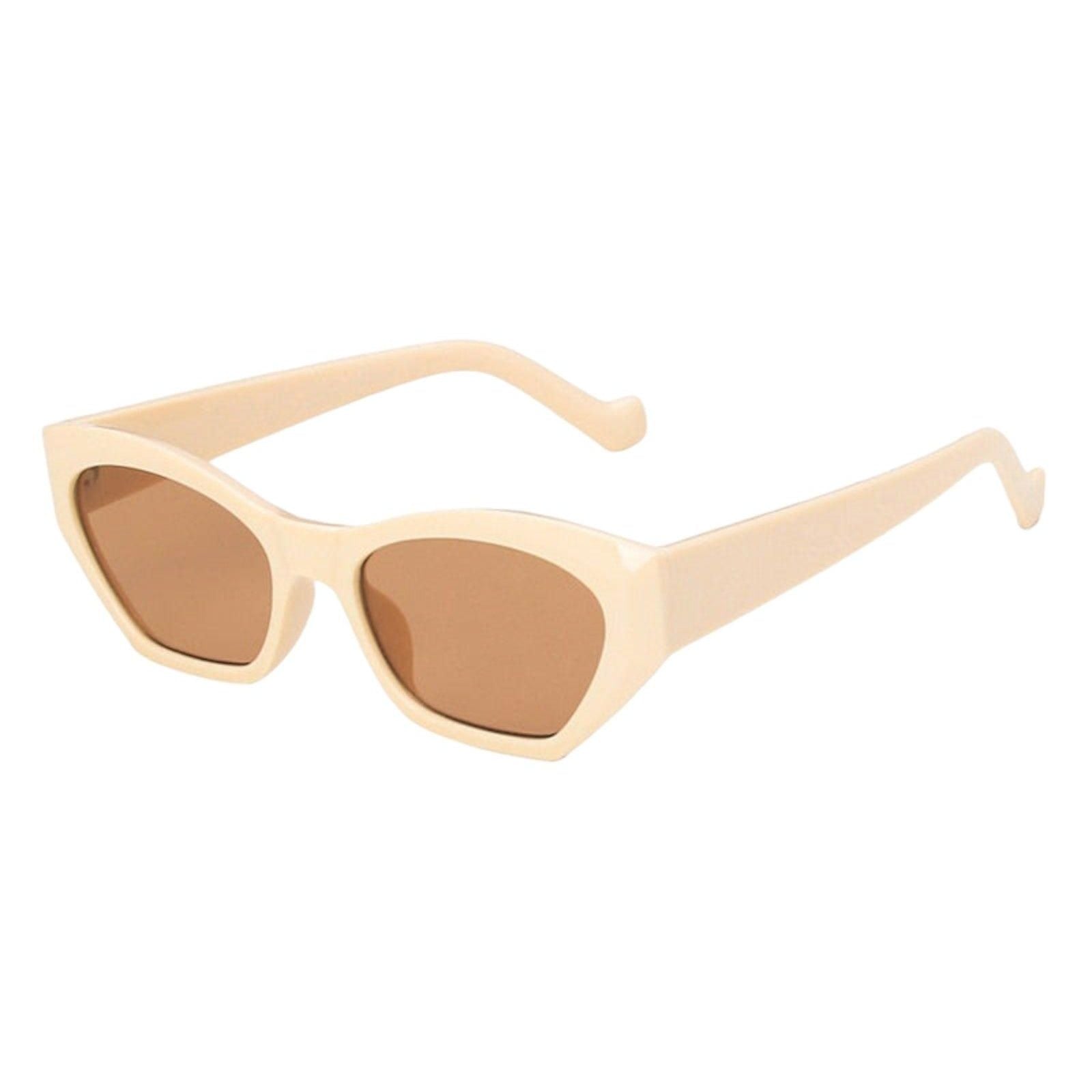 Stylish Modern Eyeglasses for Professional Work Environments-15