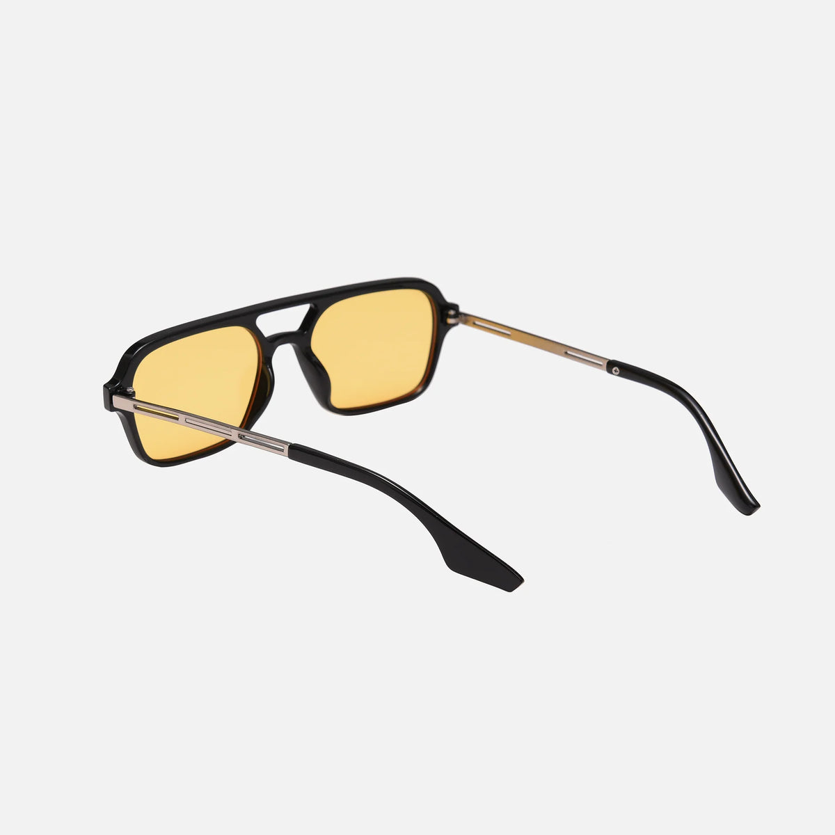 Lightweight and comfortable for long wear
