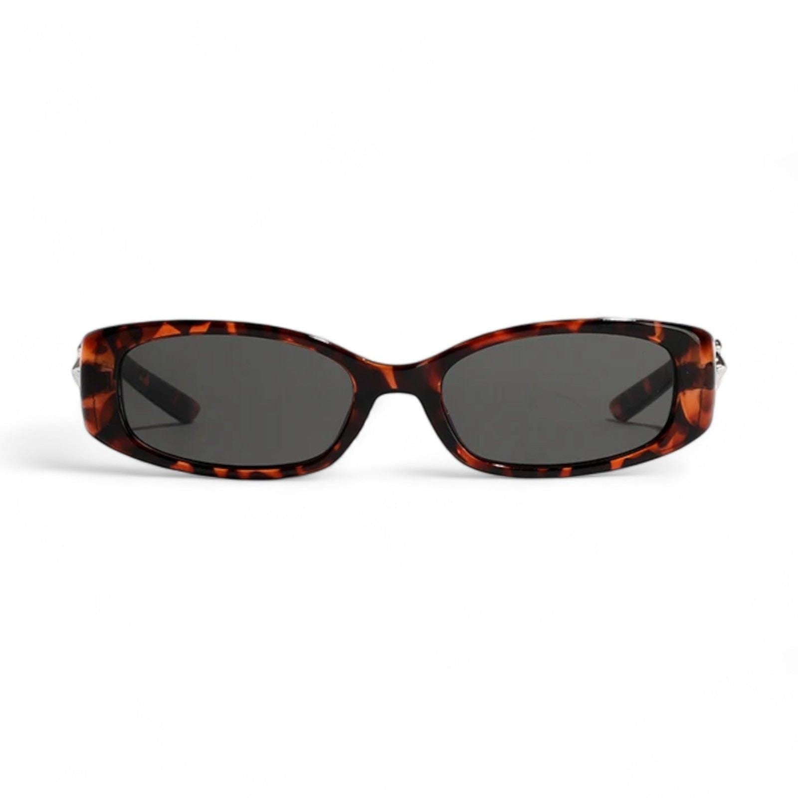 Bold Frame Sunglasses for a Unique and Stylish Look-8