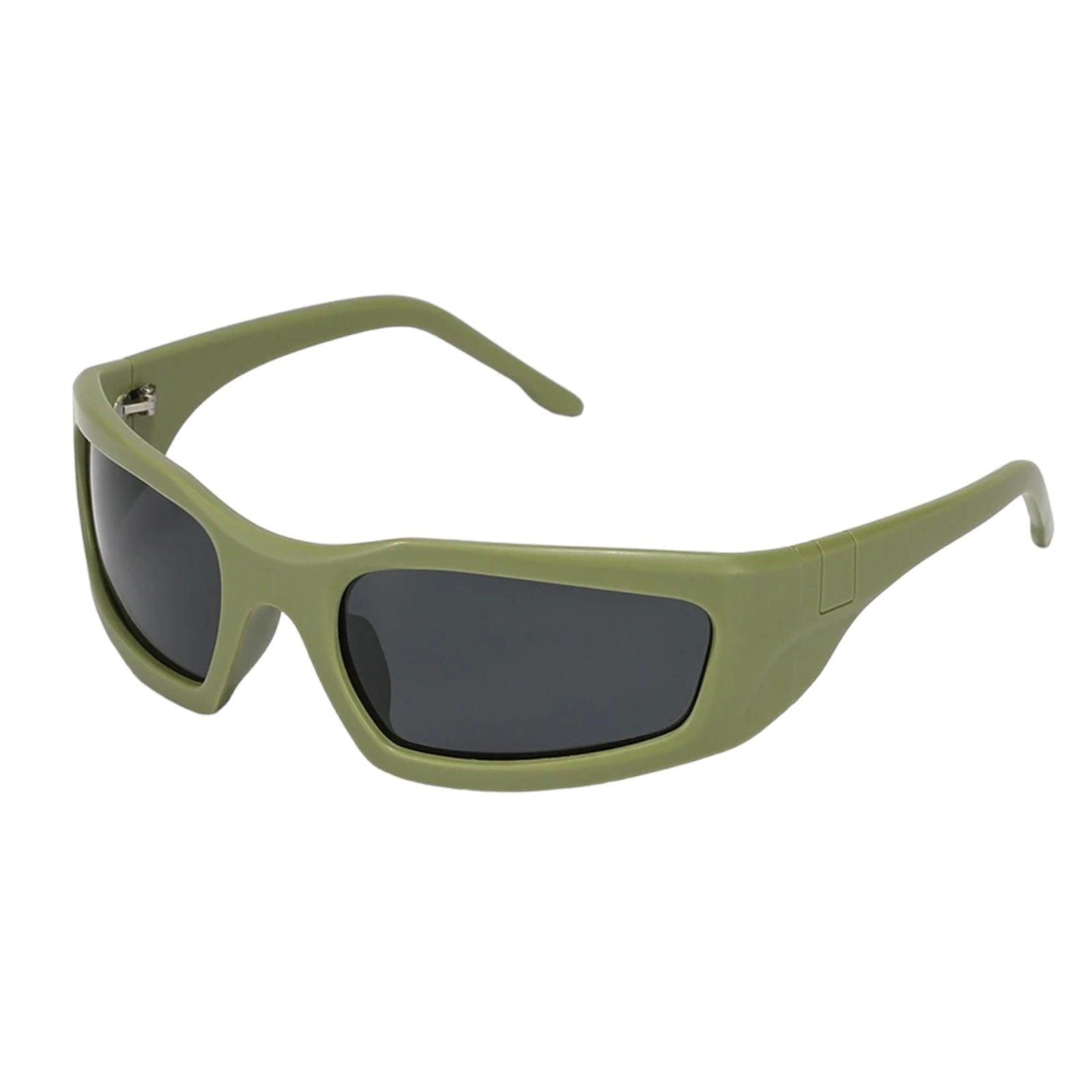 Mens Travel Sunglasses for Everyday Style - High-Quality  Durable-1
