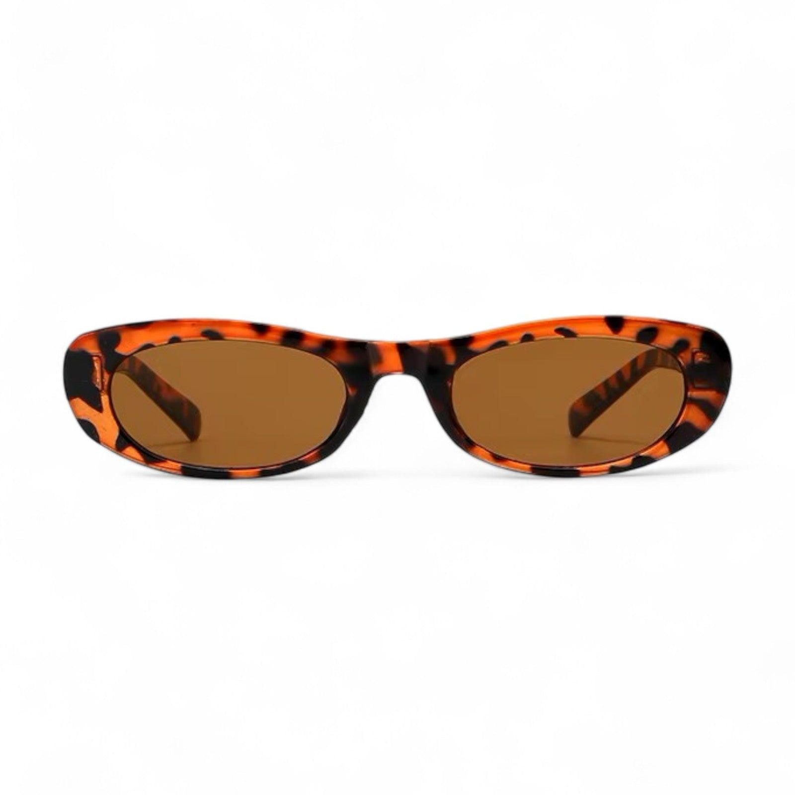 Women's oversized round sunglasses, three-quarter view