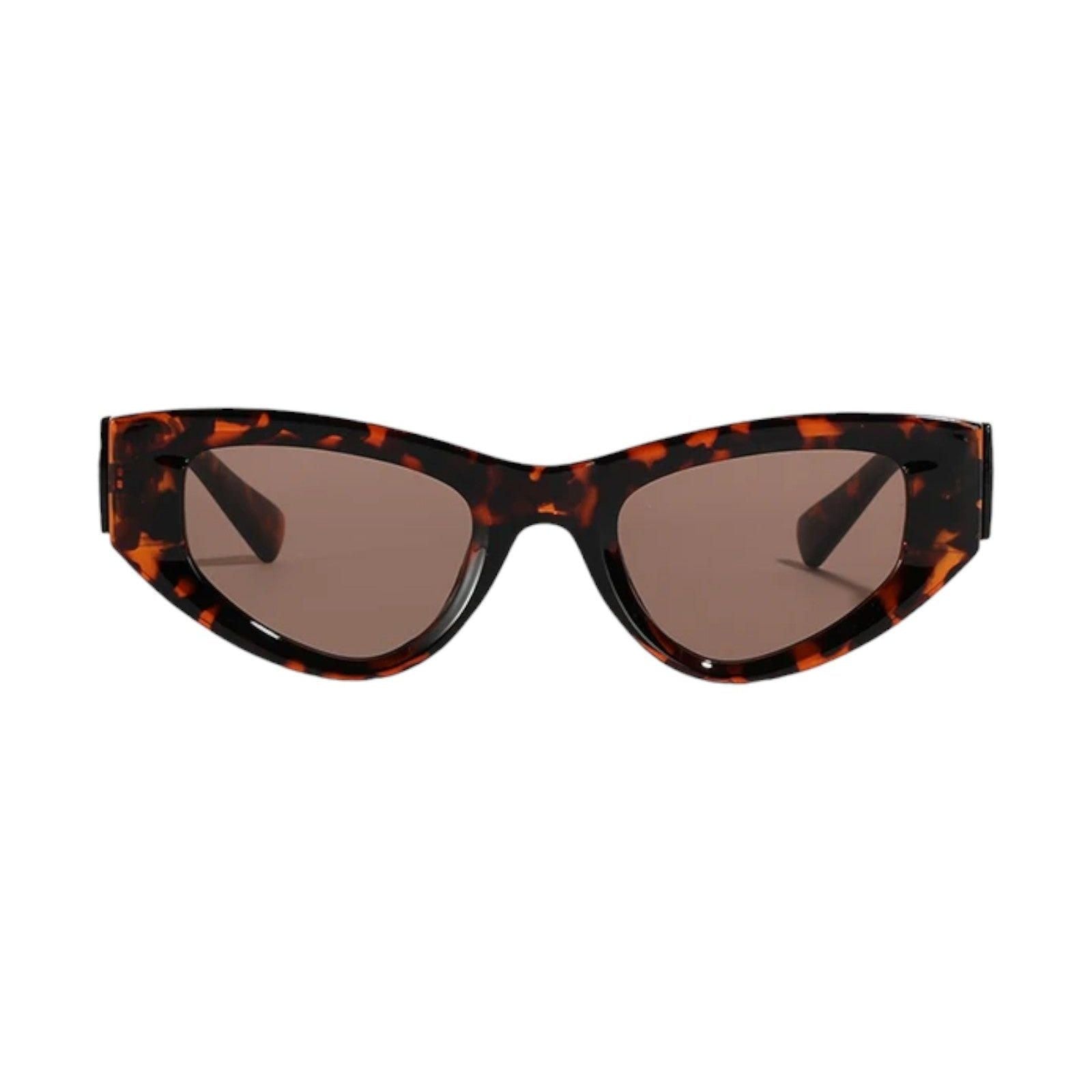 Retro Cat-Eye Sunglasses for Women with Vintage Frame Design-3
