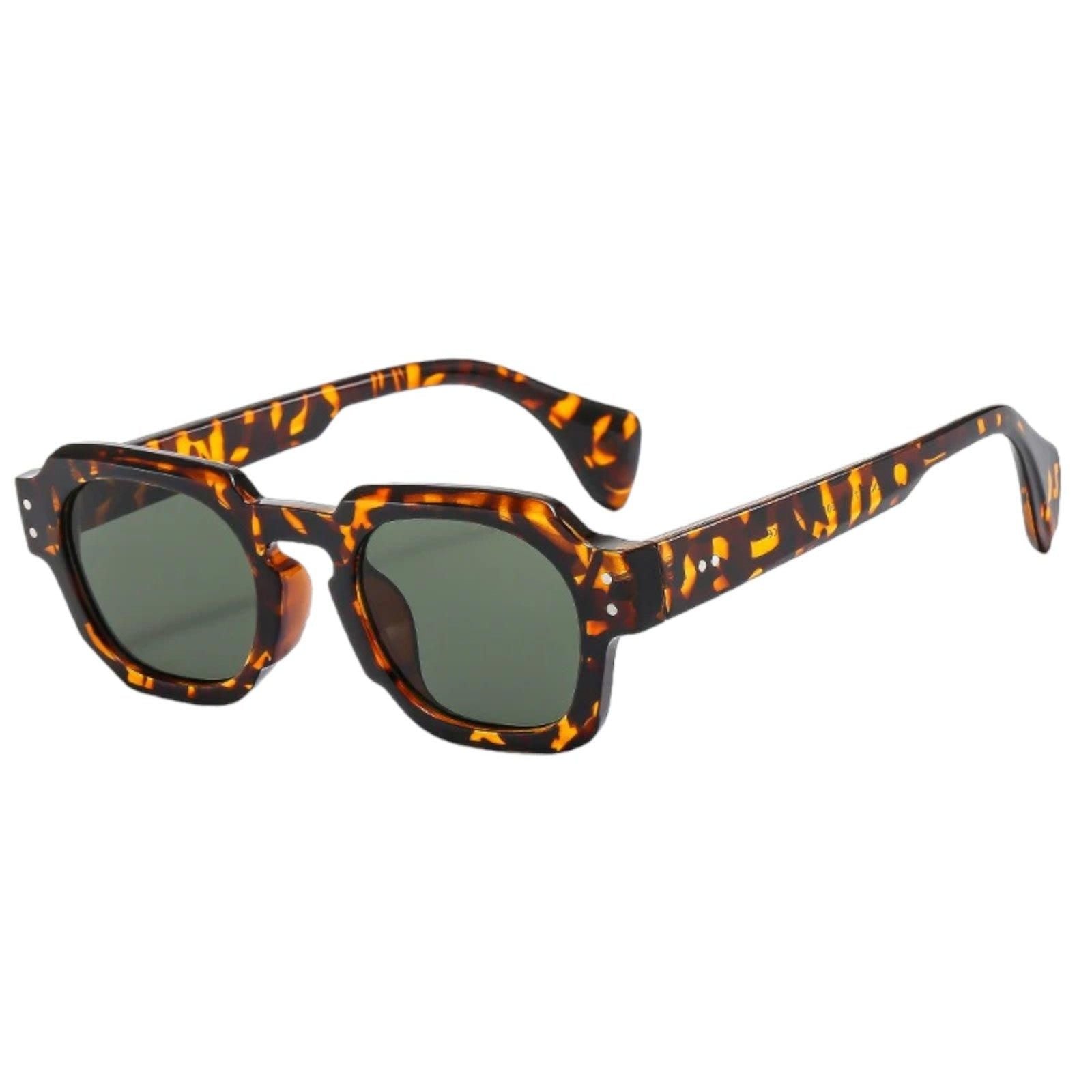 Mens Bold Lens Sunglasses - Stylish and Modern Design for Everyday Wear-12