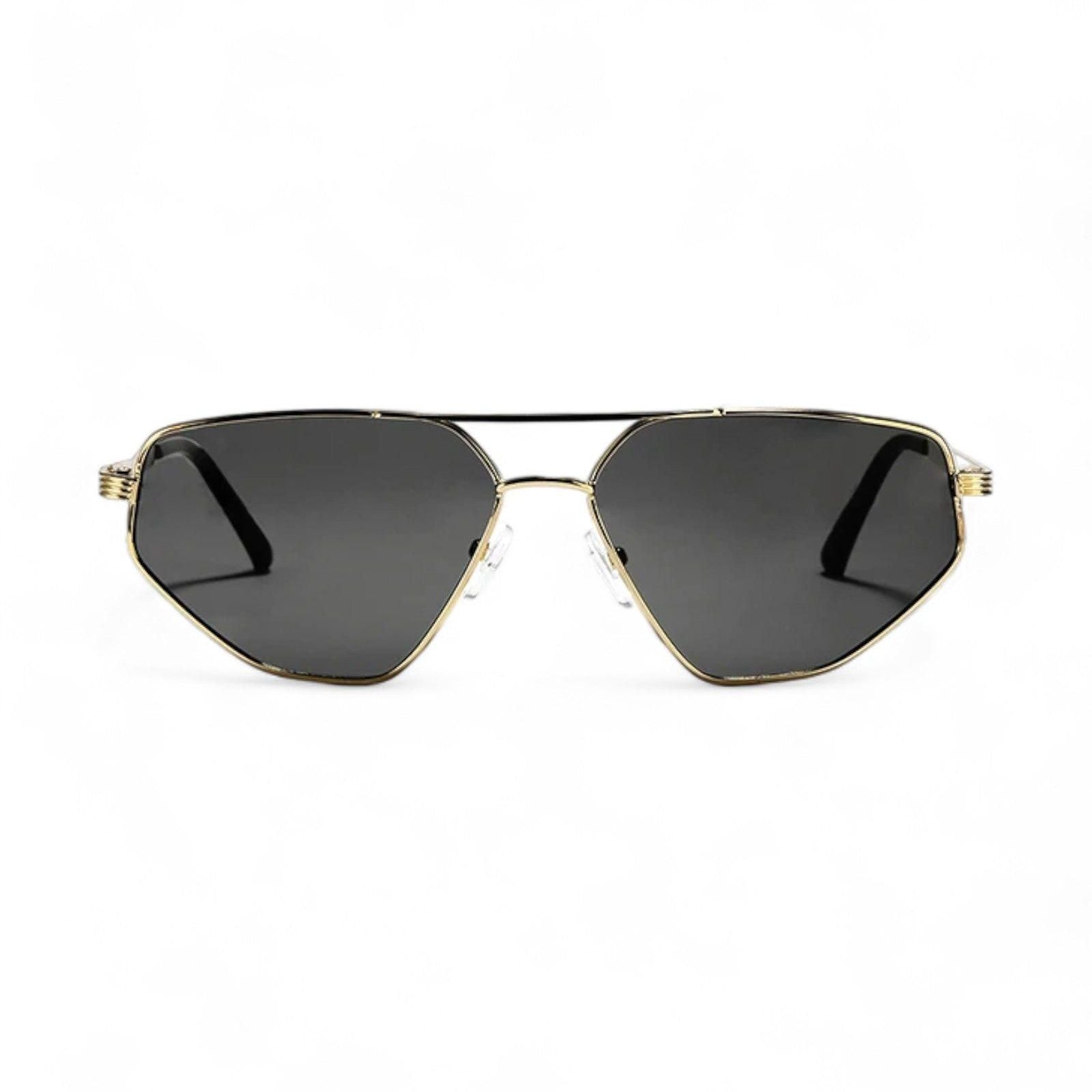 Transparent Frame Sunglasses for a Stylish Summer Look-3