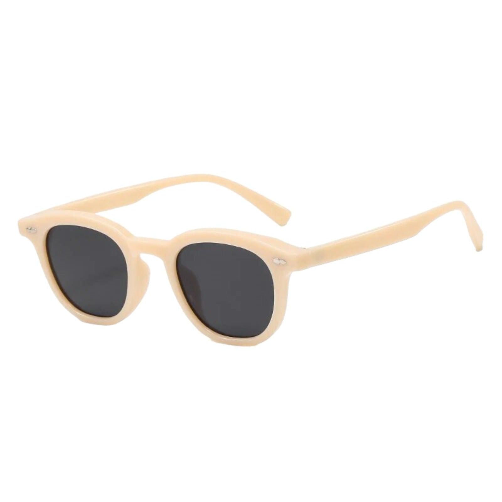 Mens Classic Black Frame Sunglasses  Luxurious Style  Timeless Appeal-6
