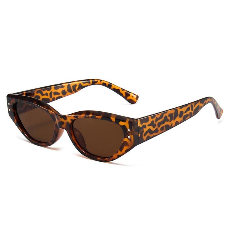 Reflective Retro Womens Sunglasses for Stylish Travel Adventures-2