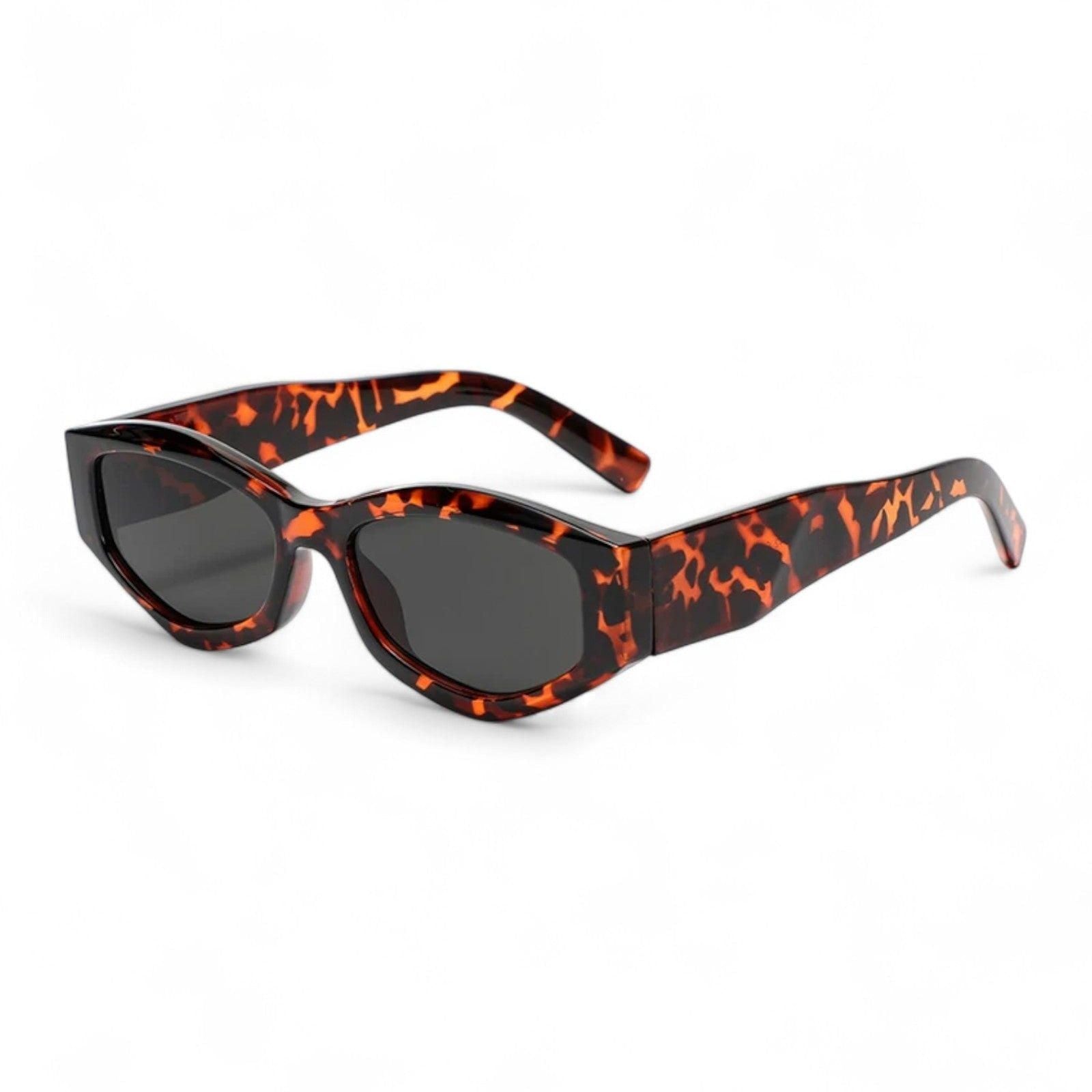 Retro Womens Sunglasses for Trendy Vintage Style  Durable and Chic-3
