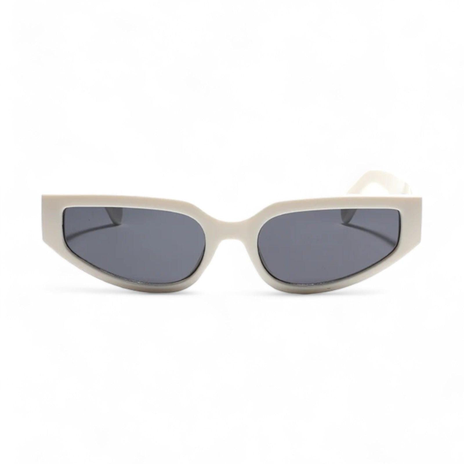 Trendy Womens Sunglasses for Stylish Beach and Vacation Looks-4