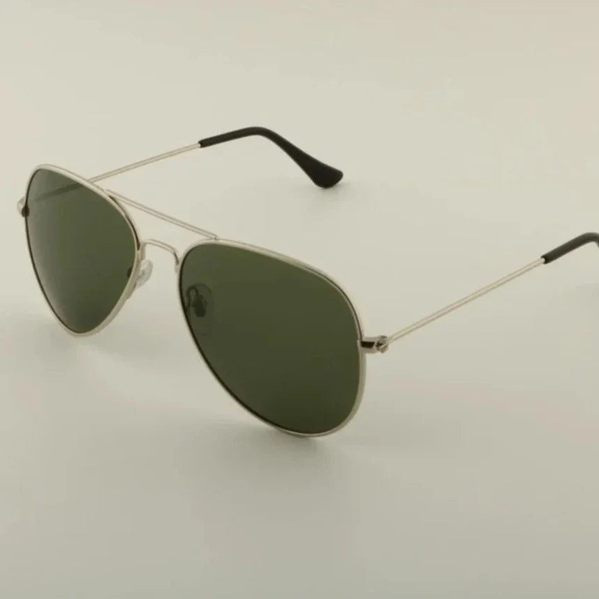 Polarized Aviator Sunglasses for Men and Women - Stylish UV Protection-11