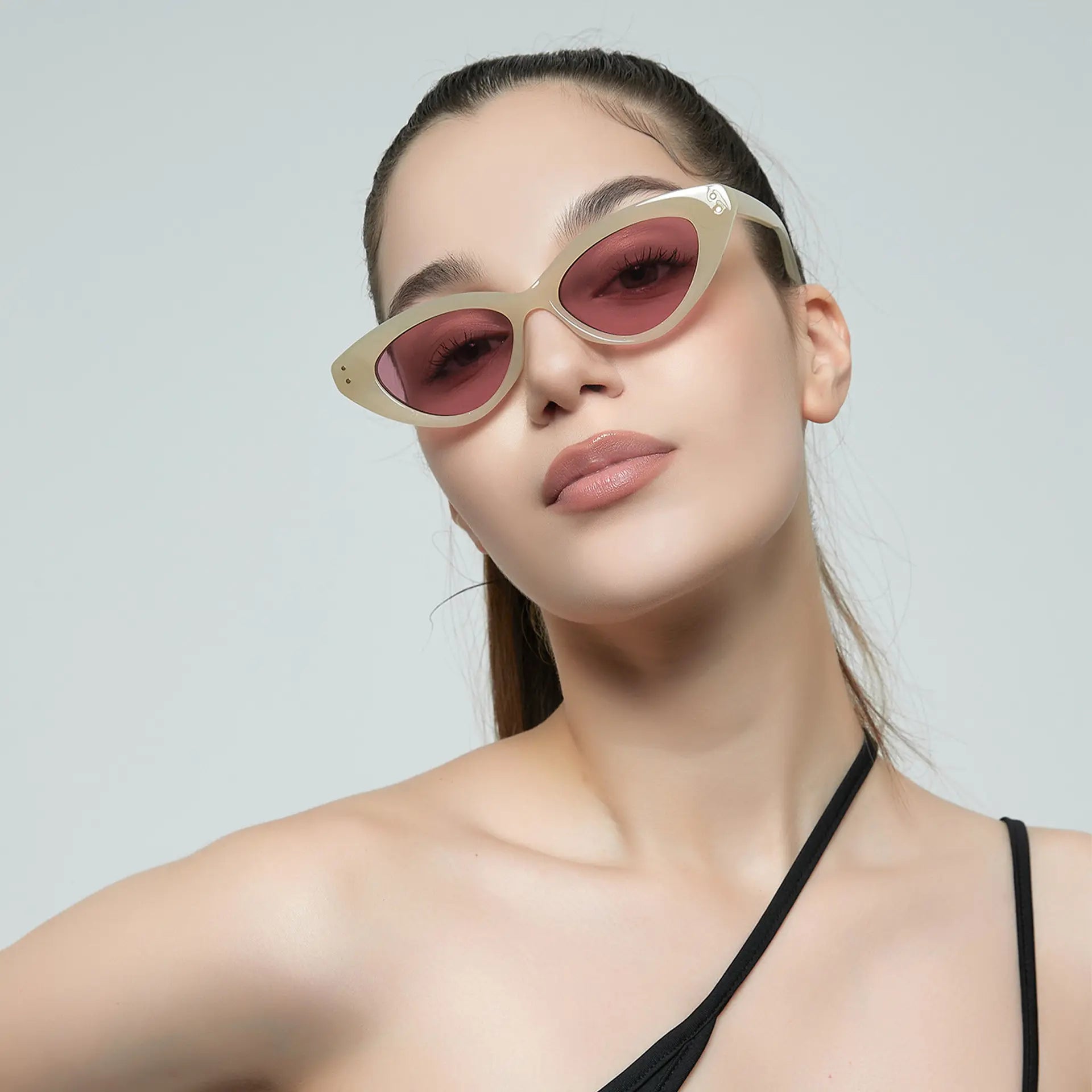 Cat-Eye Womens Sunglasses for Bold Fashion-Forward Style-3
