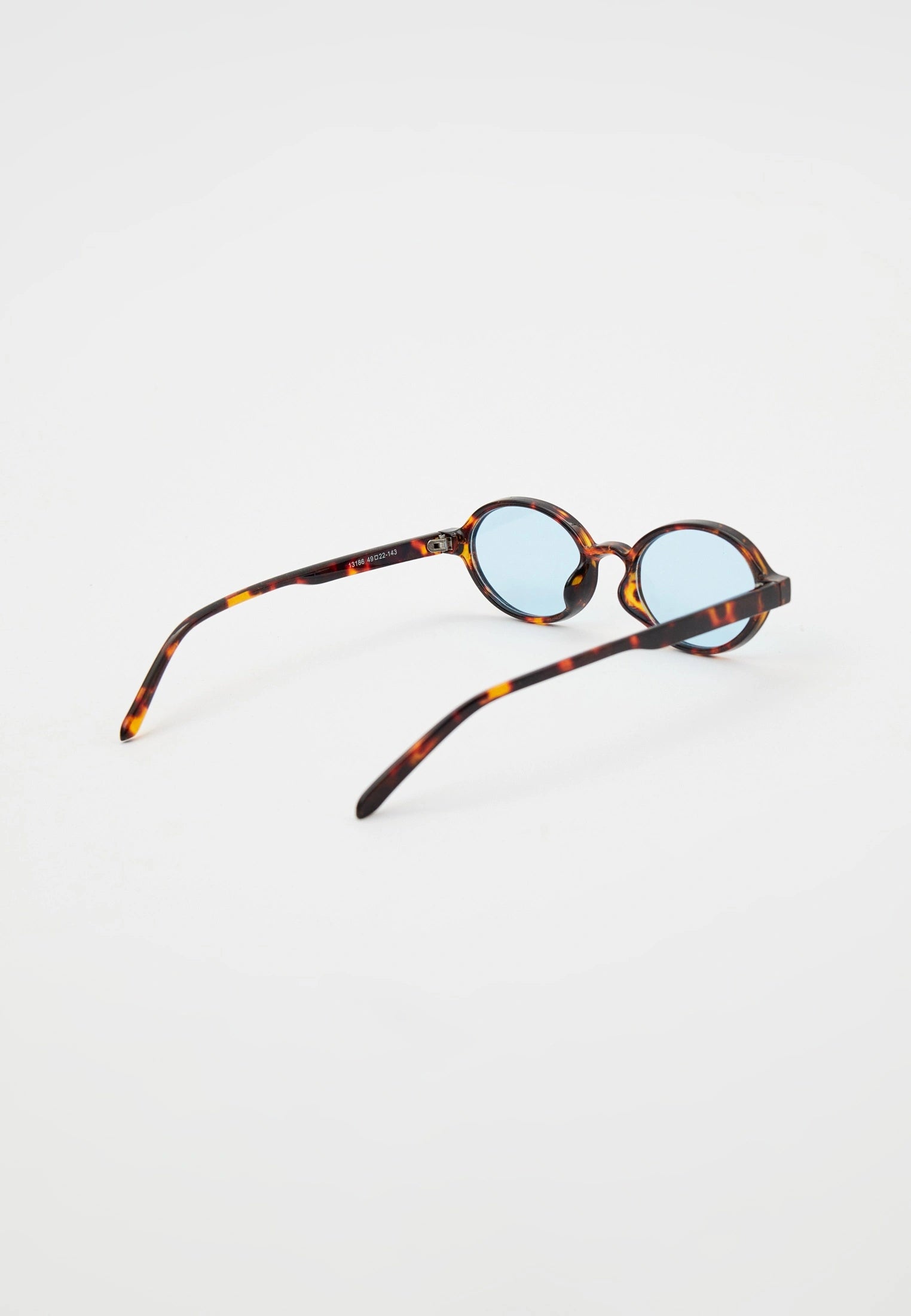 vintage style round sunglasses green lens UV protection